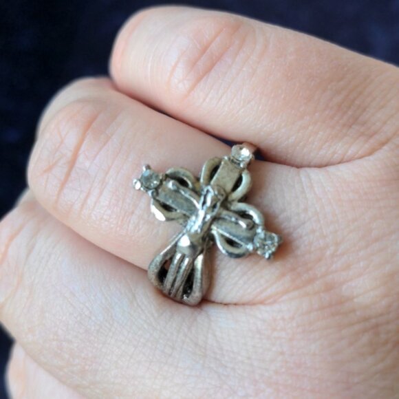 FREE New size 8 Cross ring Christian Catholic Cross Freebie - Picture 5 of 6